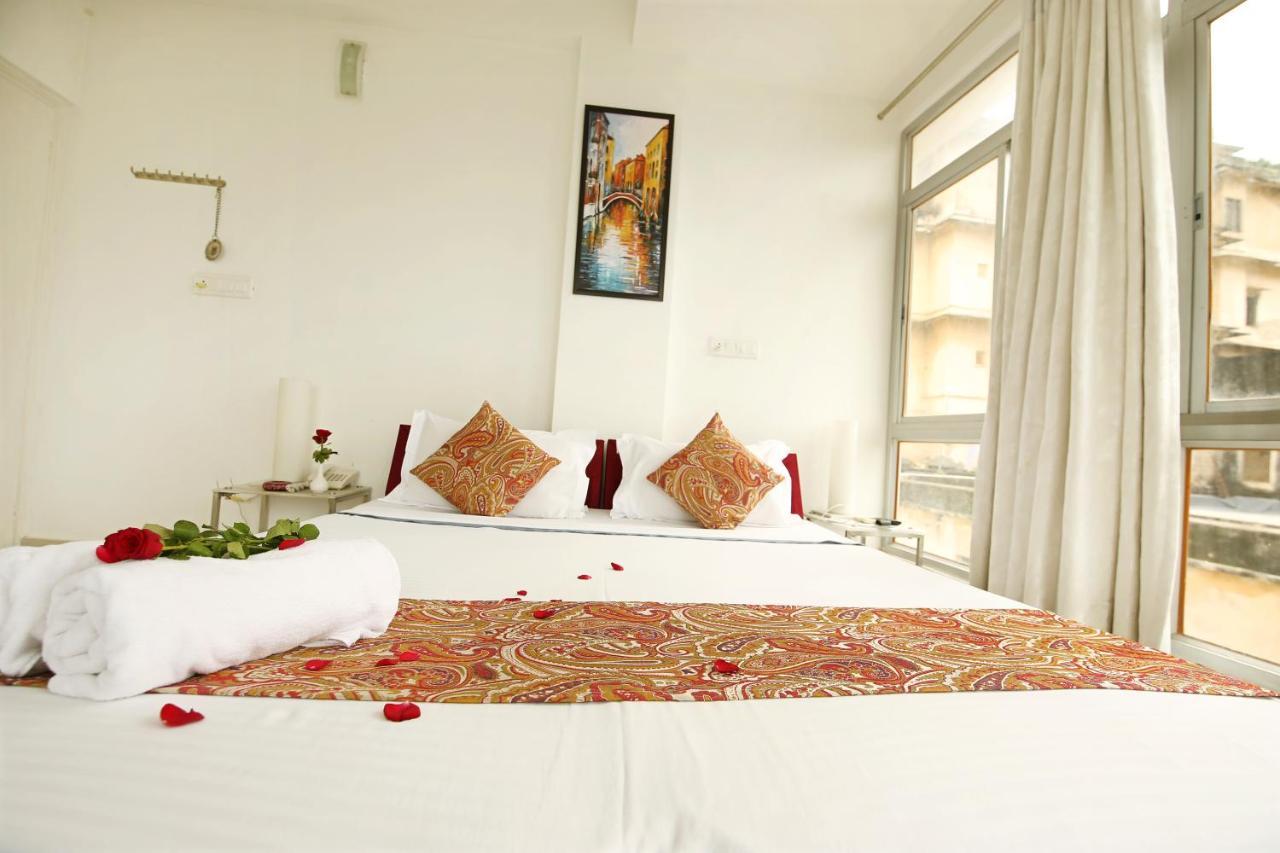 The Shaharkot By The Lake Hotel Udaipur Bagian luar foto