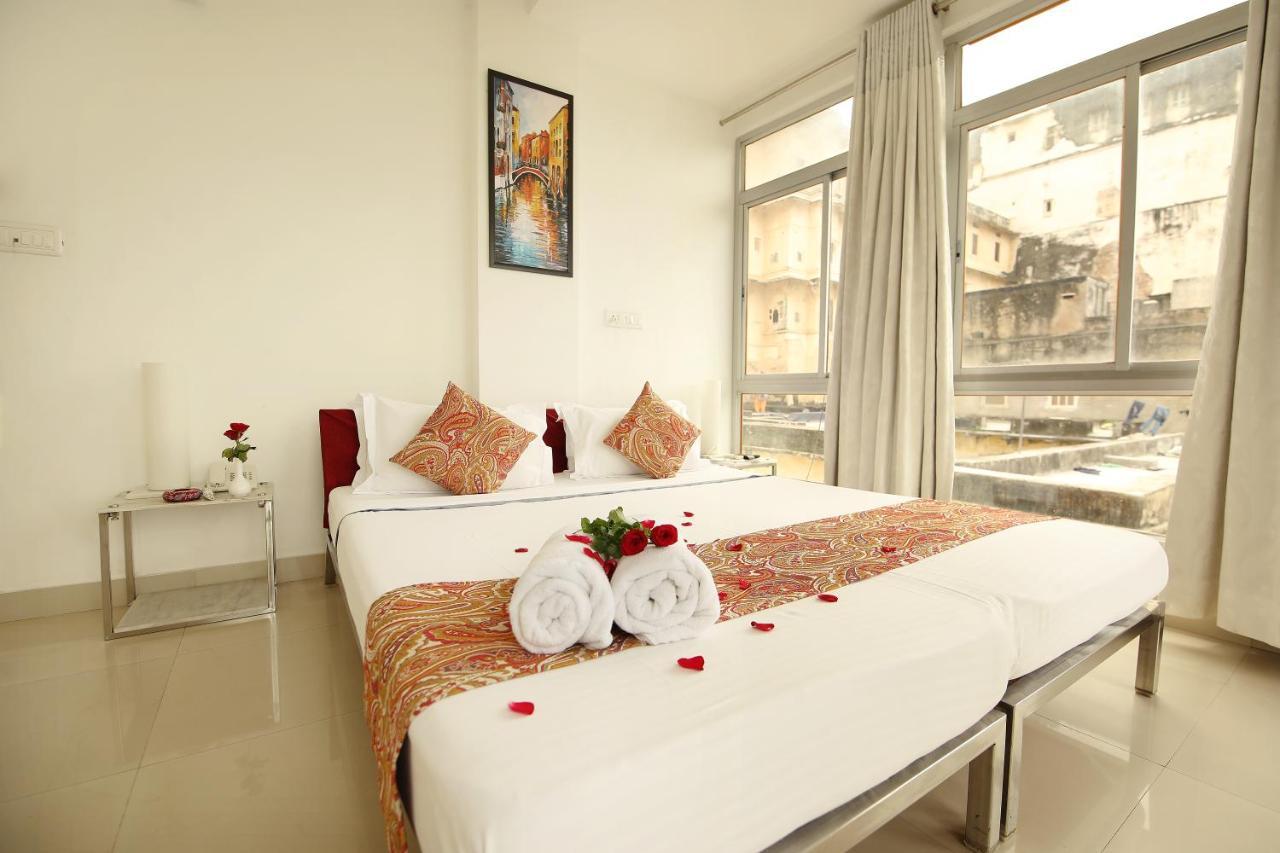 The Shaharkot By The Lake Hotel Udaipur Bagian luar foto
