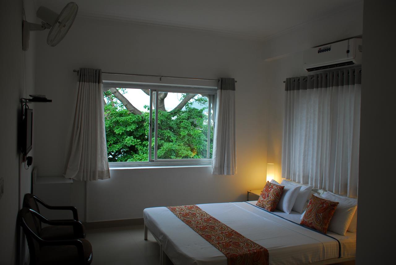 The Shaharkot By The Lake Hotel Udaipur Bagian luar foto