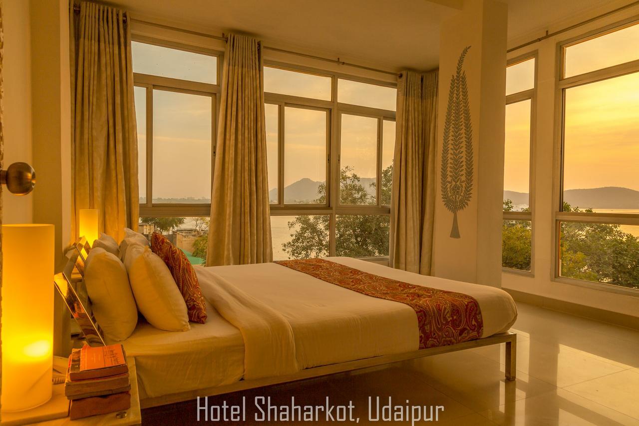 The Shaharkot By The Lake Hotel Udaipur Bagian luar foto