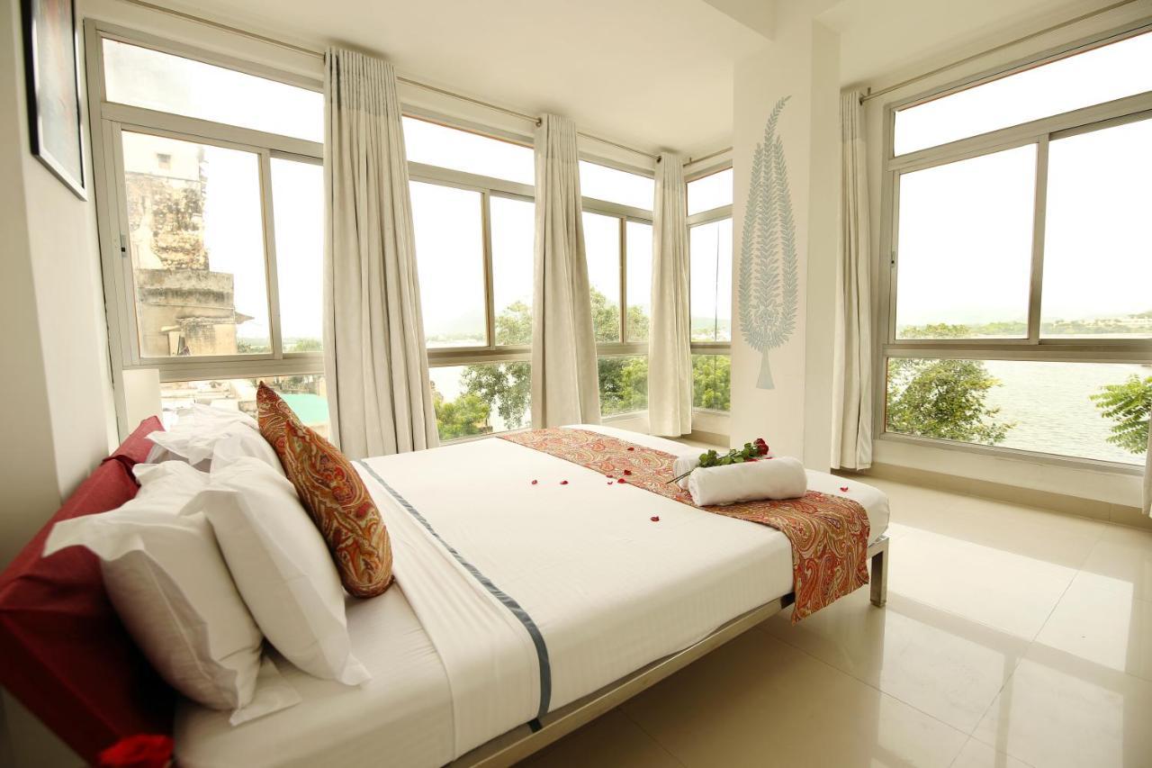The Shaharkot By The Lake Hotel Udaipur Bagian luar foto