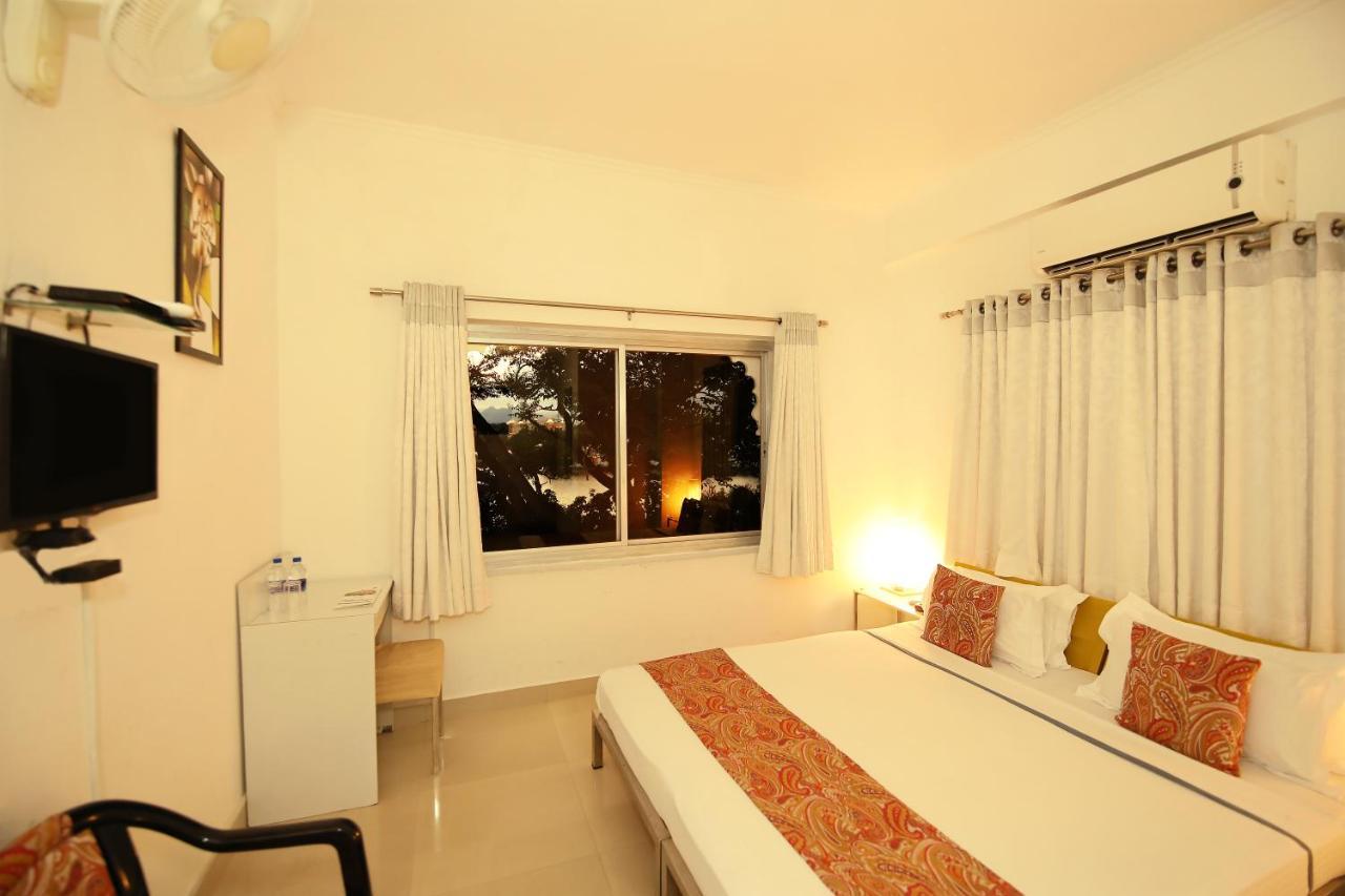 The Shaharkot By The Lake Hotel Udaipur Bagian luar foto